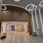 The Shangri-la Flat Apartament