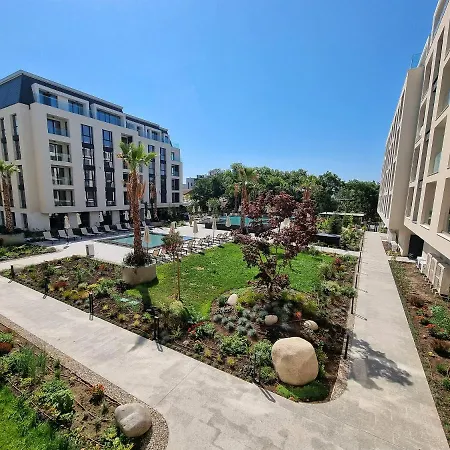 The Shangri-la Flat Άγιος Κωνσταντίνος και Ελένη