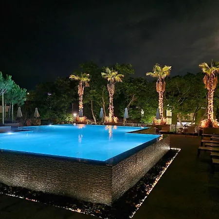 Διαμέρισμα The Shangri-la Flat Άγιος Κωνσταντίνος και Ελένη