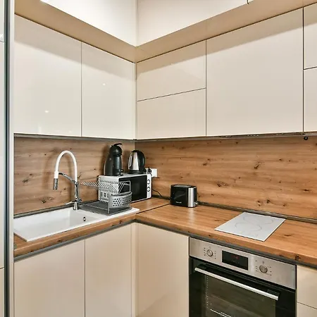 The Shangri-la Flat