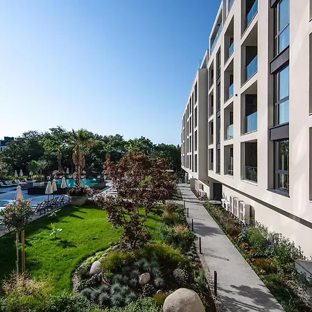 The Shangri-la Flat شقة *