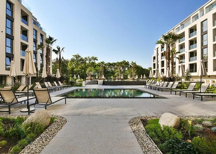 The Shangri-la Flat *