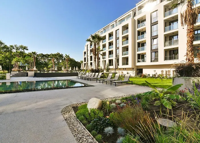 דירה The Shangri-la Flat סנט קונסטנטין והלנה